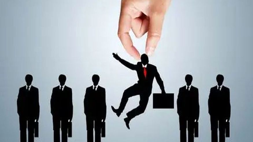 توصیه اطلاعات به دولت درباره تعدیل نیروی انسانی