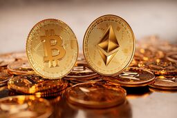 قیمت بیت‌کوین و اتریوم امروز سه‌شنبه ۳ شهریور ۱۴۰۵/ افزایش قیمت بیت‌کوین