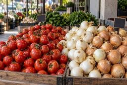 اعلام قیمت گوجه‌فرنگی و پیاز؛ تفاوت قیمت ها از خرده‌فروشی تا میادین