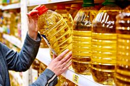 فقط تا یک ماه دیگر ذخیره بطری روغن موجود است!