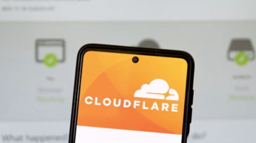 اینترنت وصل شد؟/ ماجرای بازگشت ترافیک کلودفلر چیست؟