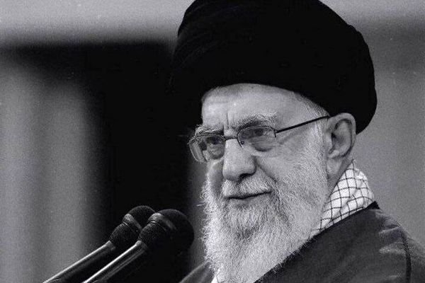 پیام تسلیت وزیر نیرو در پی شهادت رهبر انقلاب