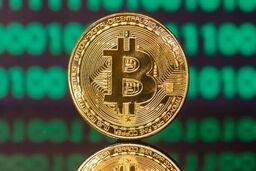 قیمت بیت‌کوین و اتریوم امروز شنبه ۲۱ شهریور ۱۴۰۵/ افزایش قیمت بیت‌کوین