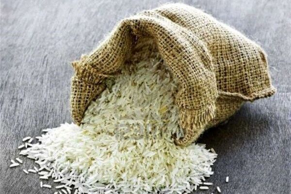 افزایش قیمت مواد غذایی کمتر از جهش نرخ ارز است/ قیمت برنج و حبوبات ۱۰ تا ۱۵ درصد گران شد