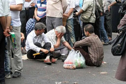 وزیر اقتصاد: می‌خواهیم کالابرگ دهک های پایین را افزایش دهیم
