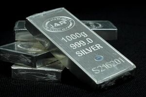سقوط شوکه کننده اونس جهانی نقره / بهترین زمان خرید نقره فرا رسیده است؟