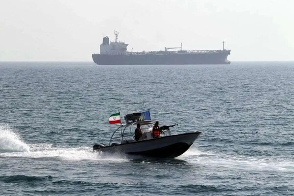 پیامدهای تنش در تنگه هرمز و باب‌المندب بر اقتصاد جهان