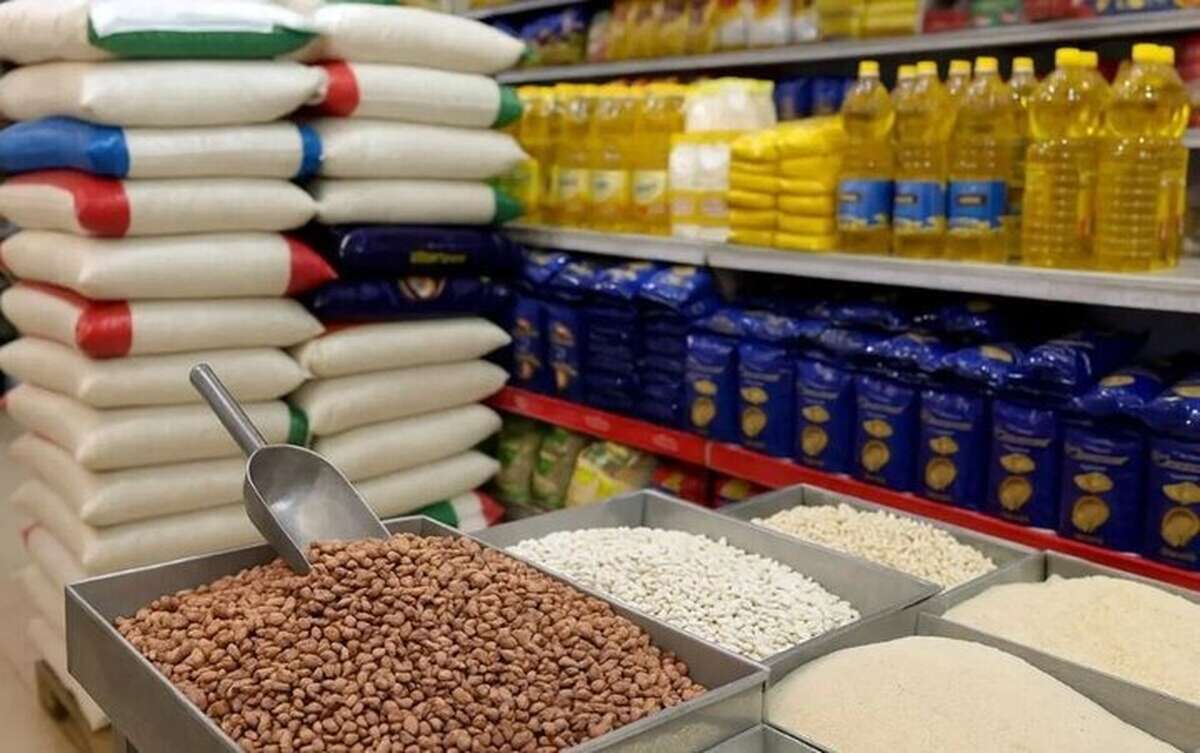 رئیس اتاق اصناف تهران: مردم خرید هیجانی نکنند، کالا فراوان است