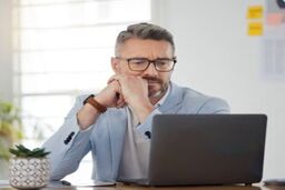 هوش مصنوعی شغل‌ها را می‌بلعد/ موج جدید تعدیل نیرو در شرکت‌ها
